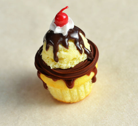 Ice Cream Sundae Cupcake Miniature Food Magnet, Polymer Clay